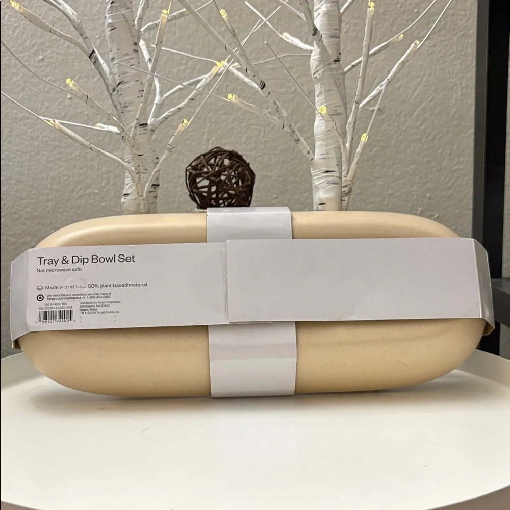 Room Essentials tan tray and dip bowl set